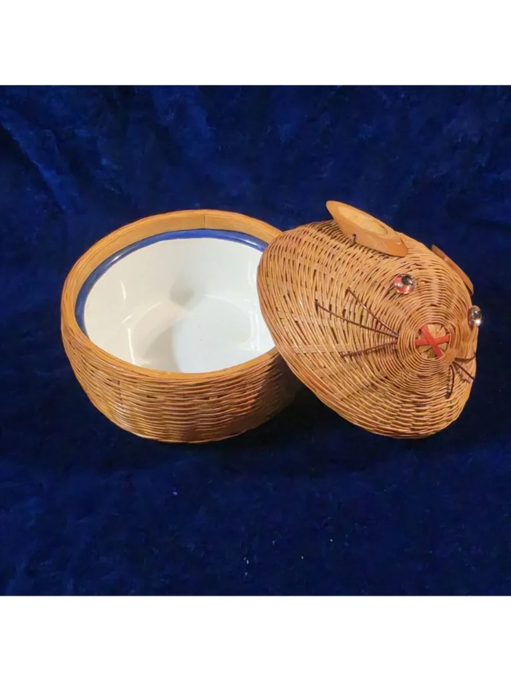 Vintage Woven Wicker Lidded Bunny Basket with Ceramic Liner 4.5